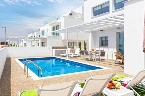3 bedrooms Villa in Ayia Napa, Cyprus No. 77113 3