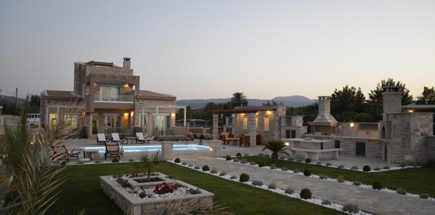 3 bedrooms Villa in Sitia, Greece No. 113351