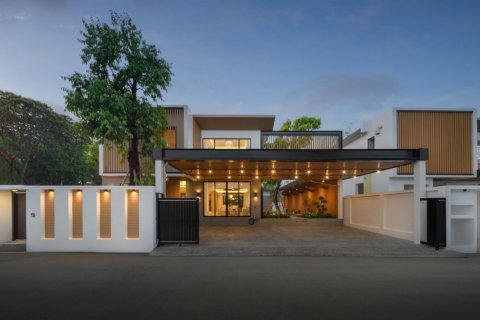 4 bedrooms House in Chiang Mai, Thailand No. 89418 1