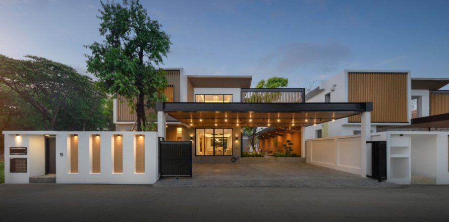 4 bedrooms House in Chiang Mai, Thailand No. 89418