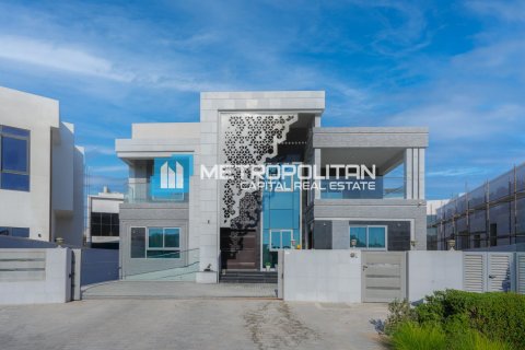 6 bedrooms Villa on the Yas Island, UAE No. 117702