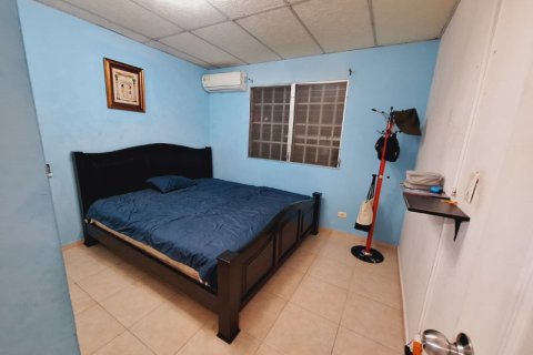 3 bedrooms House in Panama City, Panama No. 117732 9