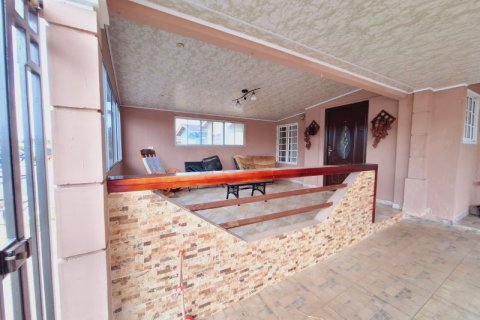 3 bedrooms House in Panama City, Panama No. 117732 6