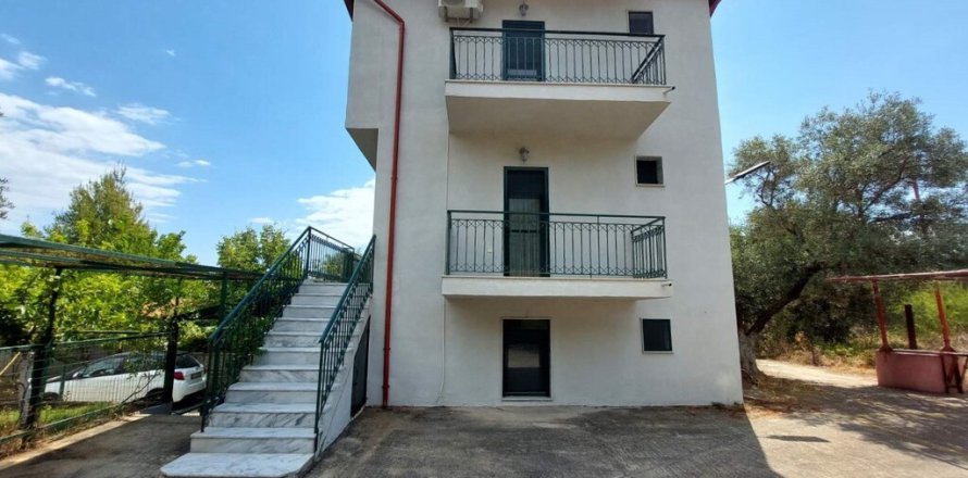 Studio House in Chalkidiki, Greece No. 107429