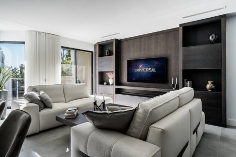 2 bedrooms Apartment in Marbella, Spain No. 27134