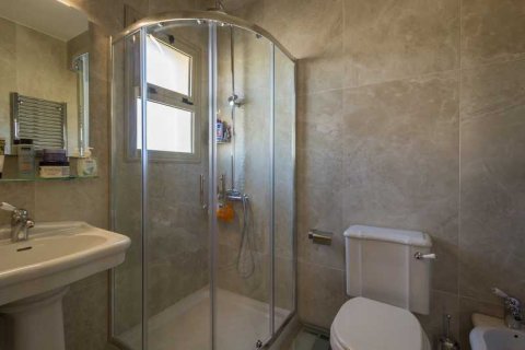 4 chambres House à Agios Athanasios, Cyprus No. 62632 11