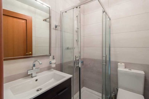 4 chambres House à Agios Athanasios, Cyprus No. 62632 16