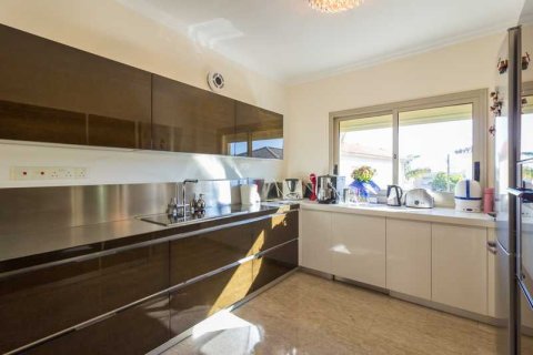 4 chambres House à Agios Athanasios, Cyprus No. 62632 6