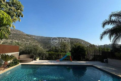 4 bedrooms House in Germasogeia, Cyprus No. 77999 1