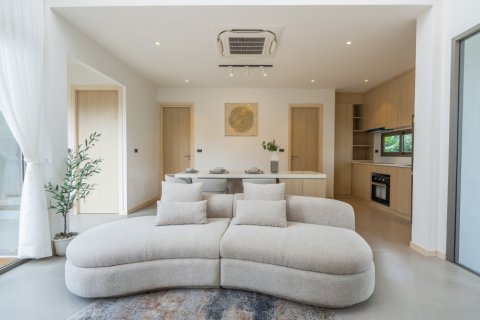 3 bedrooms Villa in Phuket, Thailand No. 97352 8