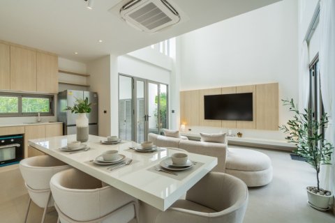 3 bedrooms Villa in Phuket, Thailand No. 97352 11