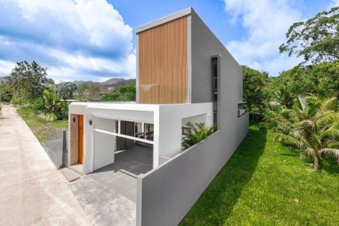 3 bedrooms Villa in Phuket, Thailand No. 97352 4