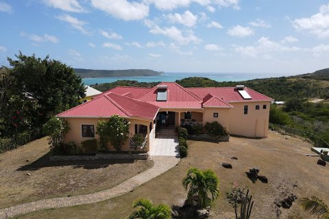 3 bedrooms Villa in Piccadilly, Antigua and Barbuda No. 61388 1