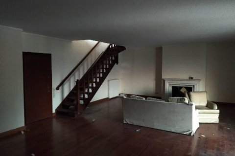 4 rooms Apartment in Agia Paraskevi, Greece No. 55777 3