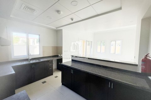 3 bedrooms Villa in Uy No, Vietnam No. 94207 5