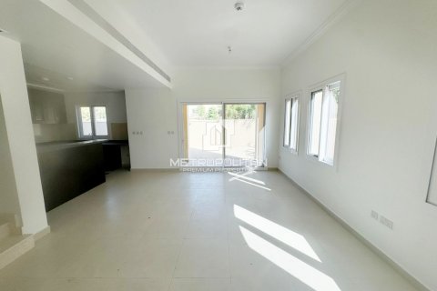 3 bedrooms Villa in Uy No, Vietnam No. 94207 1