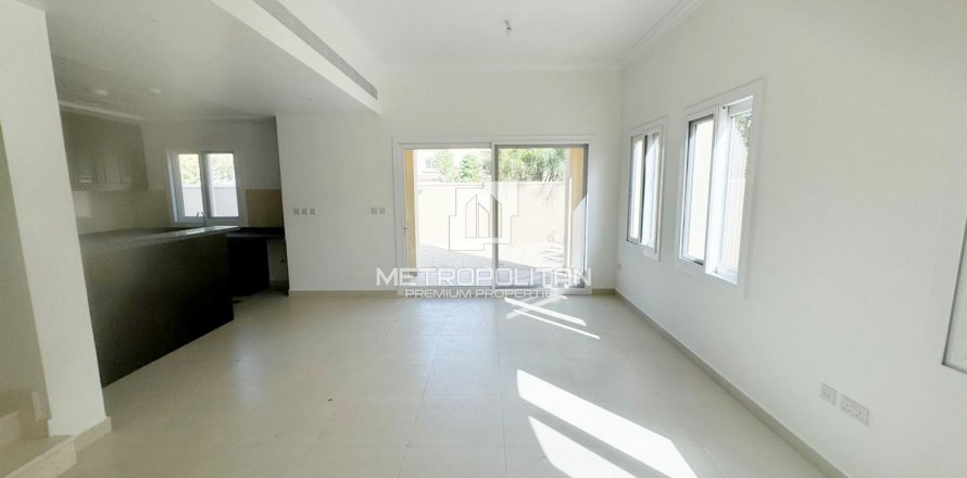 3 chambres Villa à Bella Casa, UAE No. 94207