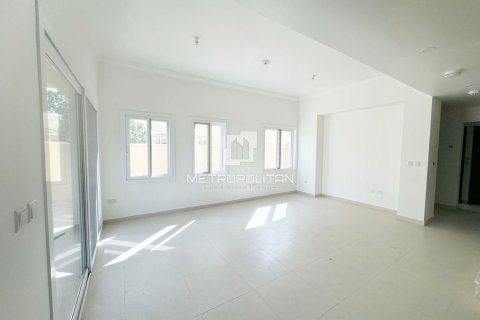 3 bedrooms Villa in Uy No, Vietnam No. 94207 2