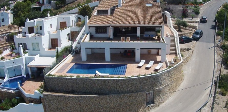 5 dormitorios Villa en Moraira, Spain No. 85645