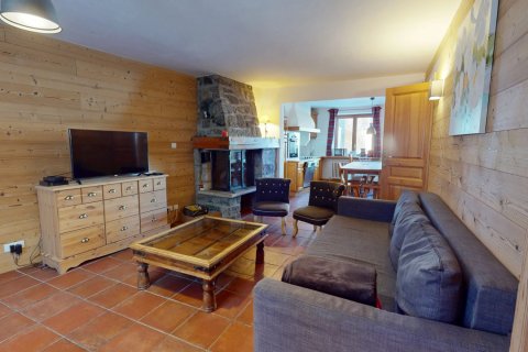 4 bedrooms House in Savoie, France No. 99724 12