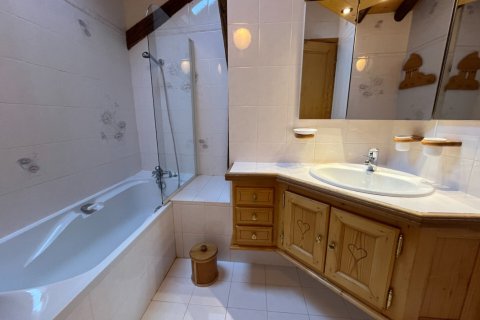 4 bedrooms House in Savoie, France No. 99724 10