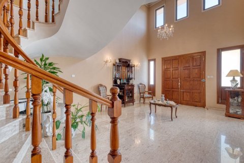 4 bedrooms Villa in Livadia, Cyprus No. 36891 3