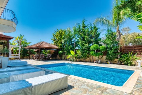 4 bedrooms Villa in Livadia, Cyprus No. 36891 2