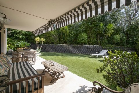 2 bedrooms Apartment in Cannes, France No. 67267 2