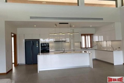 3 bedrooms Villa in Phuket, Thailand No. 97225 5