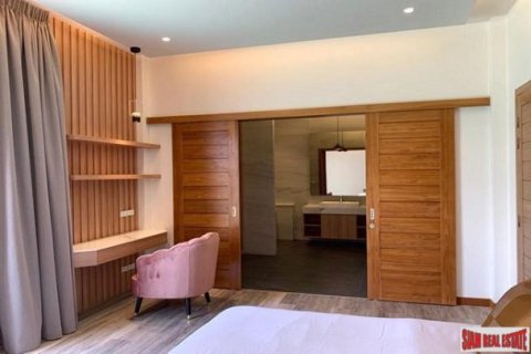 3 bedrooms Villa in Phuket, Thailand No. 97225 8