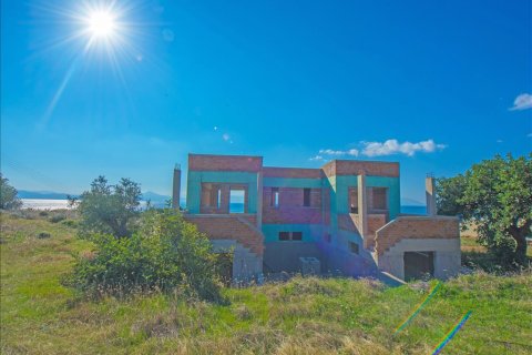 160m² House à Loutraki, Greece No. 59301 3