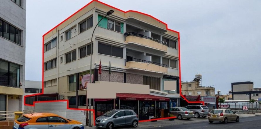 582m² Commercial property en Limassol, Cyprus No. 105097