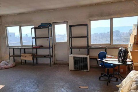 686m² Building in Piraeus, Greece No. 109260 4