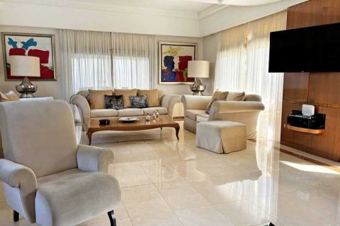 4 bedrooms House in Strovolos, Cyprus No. 70973 2