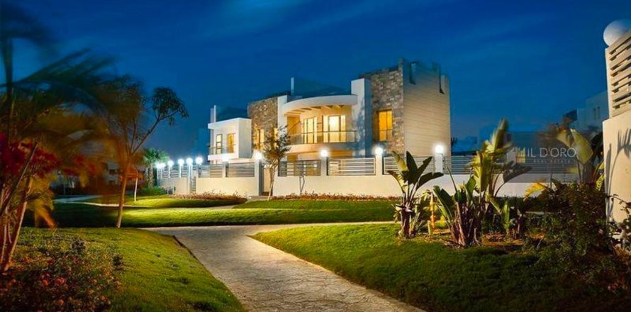 5 bedrooms Villa in Mit Shammas, Vietnam No. 39095