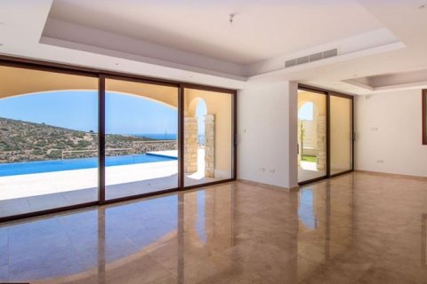 4 bedrooms Villa in Paphos, Cyprus No. 81930 2
