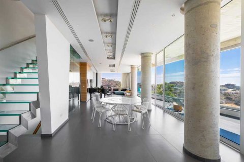 4 bedrooms Villa in Agios Athanasios, Cyprus No. 74860 10