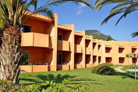 8000m² Hotel à Agios Konstantinos, Greece No. 59402 1