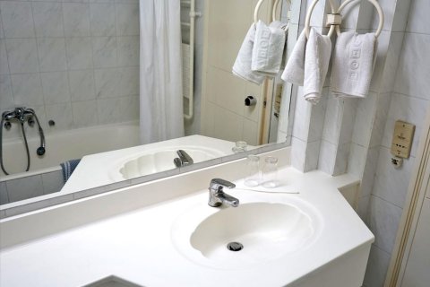 8000m² Hotel à Agios Konstantinos, Greece No. 59402 28