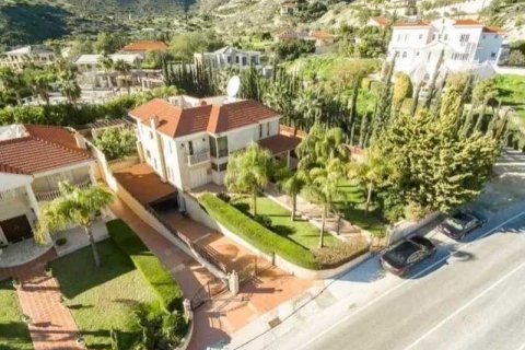 5 dormitorios House en Agios Tychonas, Cyprus No. 31921 4