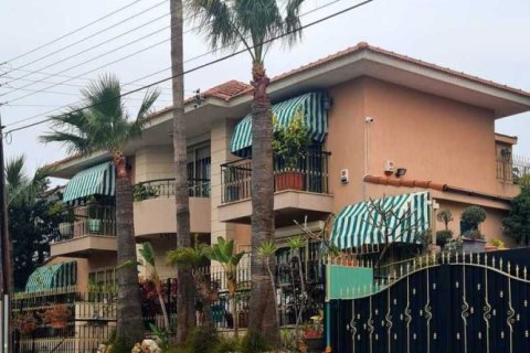 4 chambres House à Germasogeia, Cyprus No. 30759 1