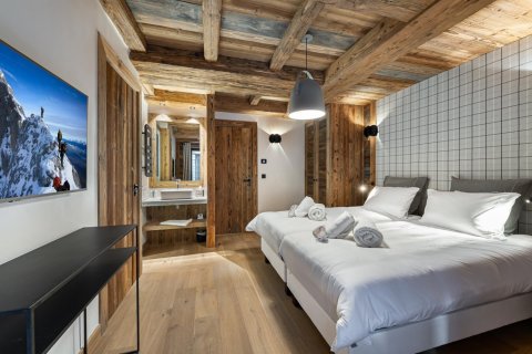 5 dormitorios House en Val-d'Isere, France No. 99397 11