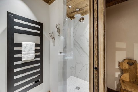 5 dormitorios House en Val-d'Isere, France No. 99397 16