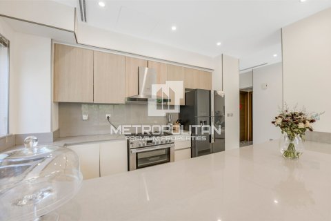 Вилла с 5 спальнями в Long Bien, Вьетнам №9022 11