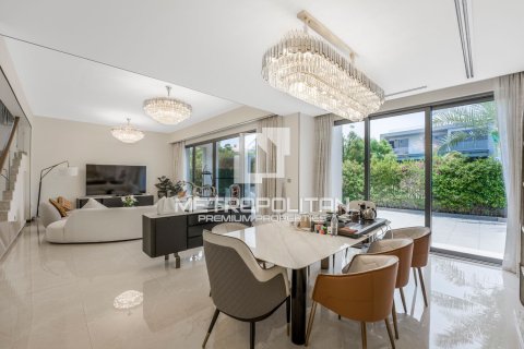 Вилла с 5 спальнями в Long Bien, Вьетнам №9022 7