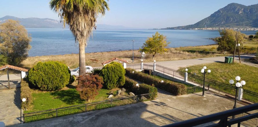 4 rooms House à Euboea, Greece No. 55767