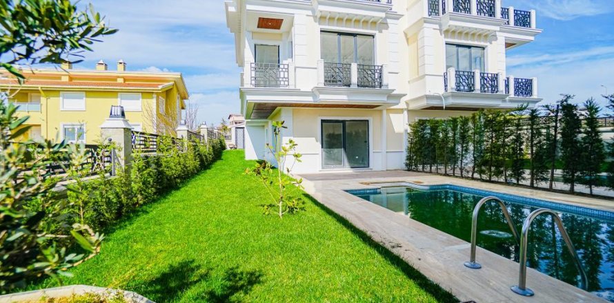 7 bedrooms Villa in Khanh Hoa, Vietnam No. 15163