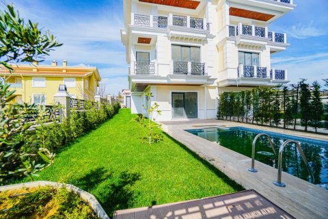 7 bedrooms Villa in Istanbul, Turkey No. 15163