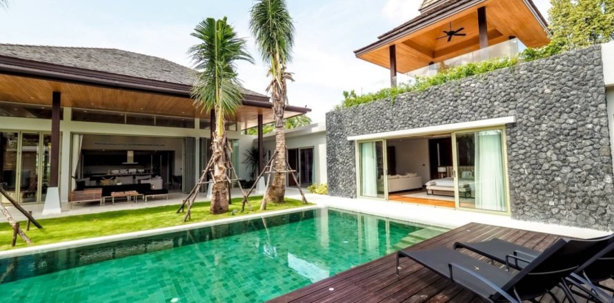 4 bedrooms Villa in Layan Beach, Thailand No. 936