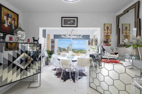 4 bedrooms House in Tala, Cyprus No. 76247 5